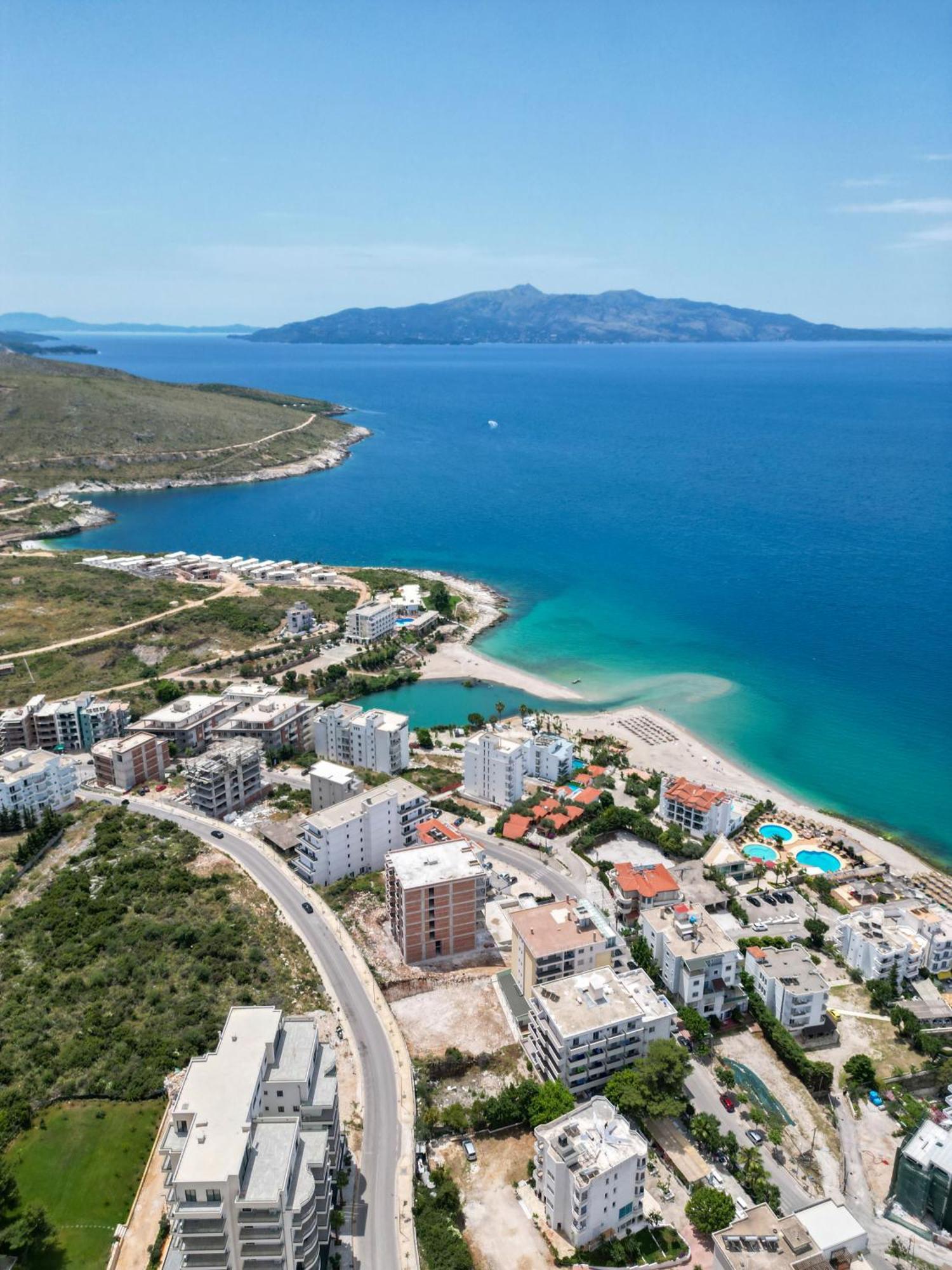 Sea View Hotel Sarandë Exteriör bild